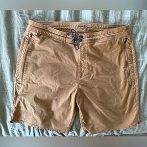 ROARK Men’s Size 36 Layover Traveler Trail 8”Shorts Outdoor Gorpcore Khaki